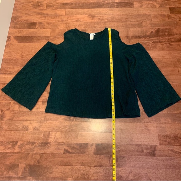 H&M Cold Shoulder Top - Picture 6 of 6
